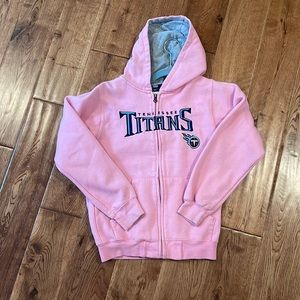 Girls Tennessee titans zip up hoodie.